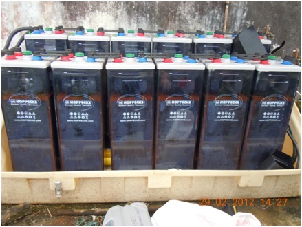 Parc constitués de 12 éléments de batteries ouvertes de 2V (Capacité 800 Ah - Tension 24 V)