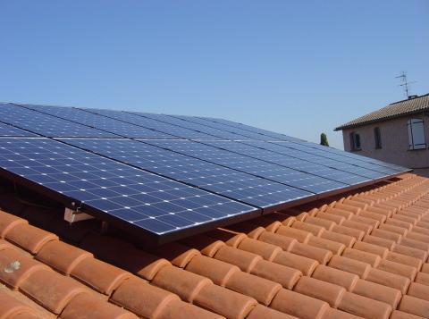 L'intégration en surimposition des modules photovoltaïques